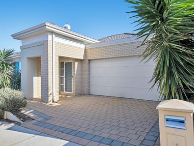 18 Jedburgh Loop, Sinagra WA 6065