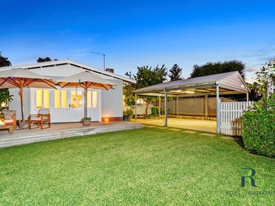 16 Young Street, Melville WA 6156