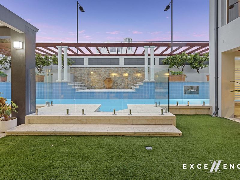 8 Chidley Road, City Beach