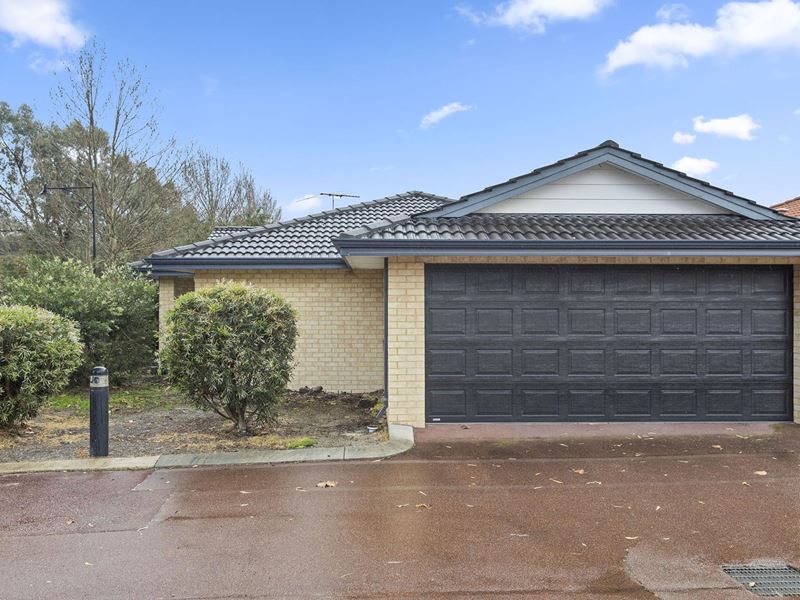 2/7 Barfield Road, Hammond Park WA 6164