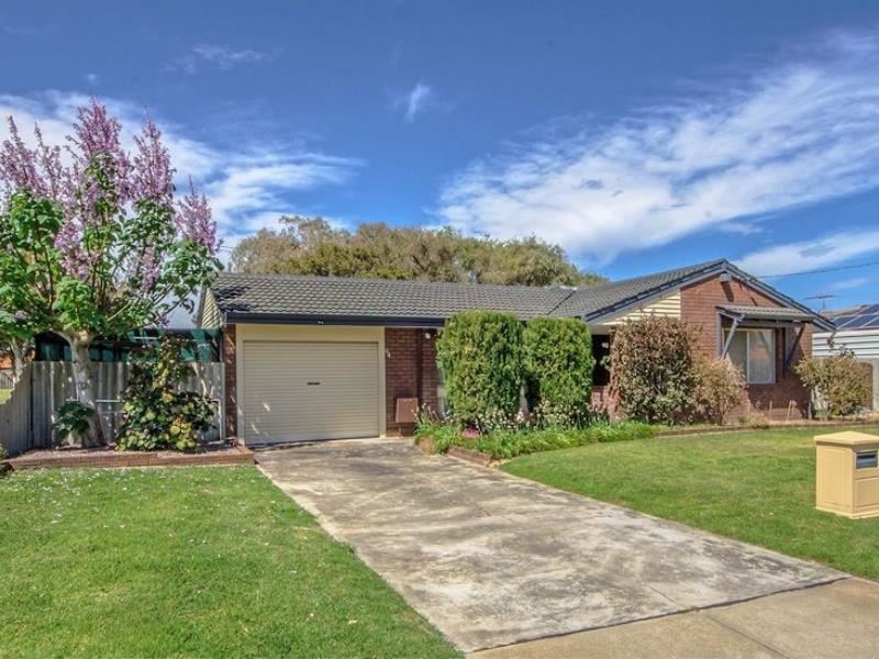 64 Haselmere  Circus, Rockingham WA 6168