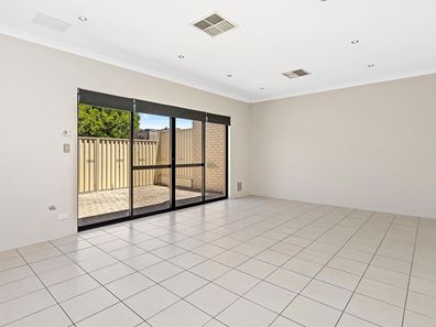 3B Birchley Crescent, Balga WA 6061