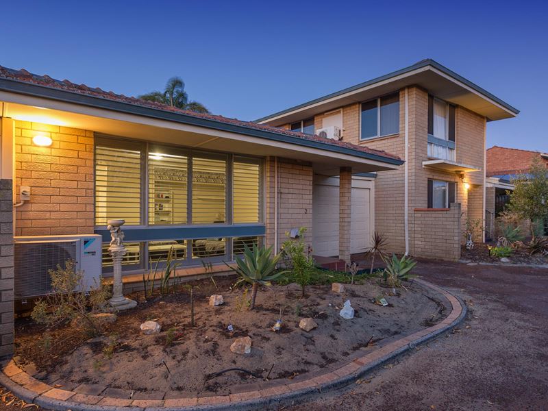 2/8 Coolidge Street, Como