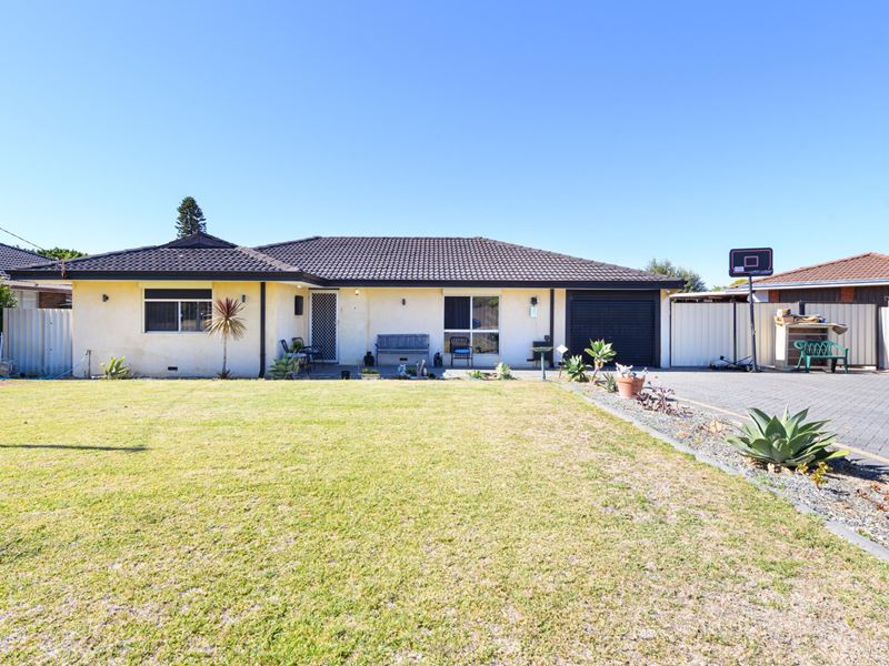 9 Varley Crescent, Cooloongup
