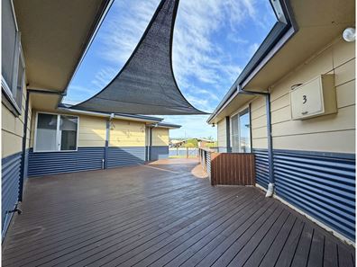 3 Lemontree Grove, Castletown WA 6450