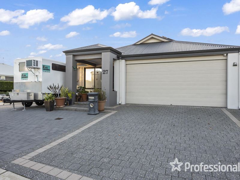 27 Alverda Parade, Aveley