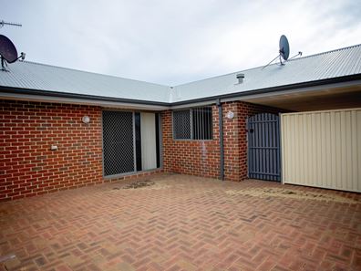 13 Gibson Way, Hopetoun WA 6348