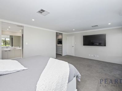 16 Underclub Road, Yanchep WA 6035