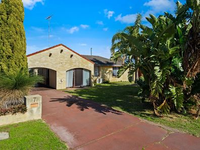 7 Goomarl Street, Dudley Park WA 6210