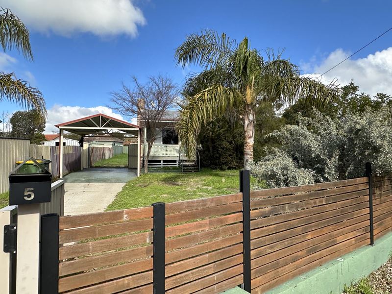 5 Ashworth Crescent, Narrogin