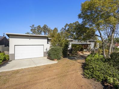 101 Glyde Road, Lesmurdie WA 6076