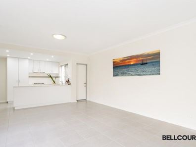 2/4 Langley Place, Innaloo WA 6018