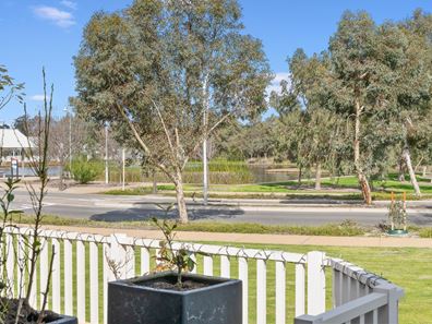 259 Banrock Drive, Ellenbrook WA 6069