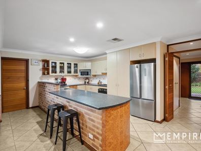 24B Gracechurch Crescent, Leeming WA 6149