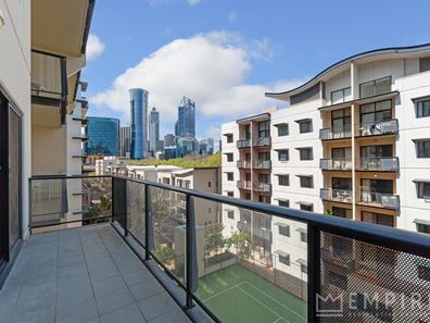 30/128 Mounts Bay Road, Perth WA 6000