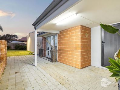 1 Hoffman Cove, The Vines WA 6069