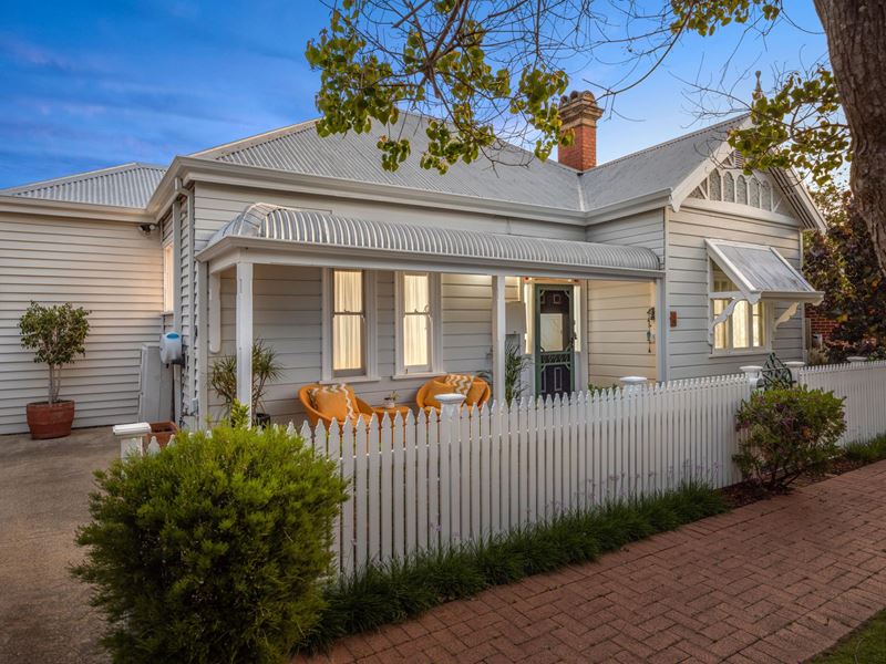 9 Martha Street, Guildford