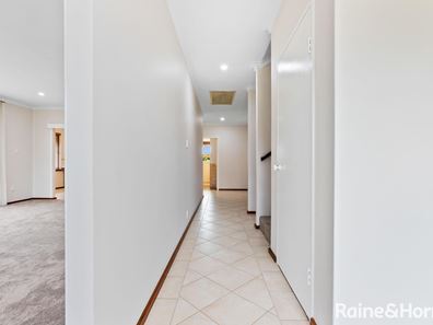 25 Stanton Road, Redcliffe WA 6104