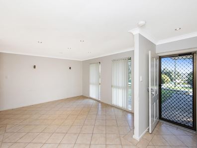 19 Vistula Terrace, Kelmscott WA 6111