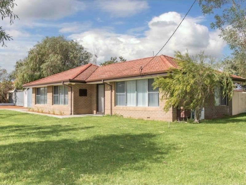 2 Abney Street, Beldon WA 6027