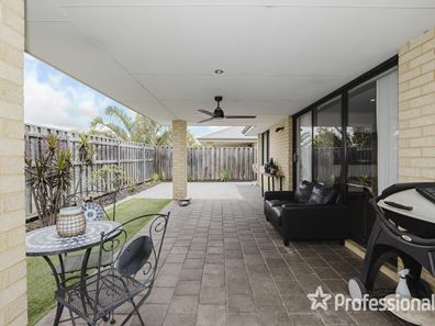 5 Solway Brace, Ellenbrook WA 6069