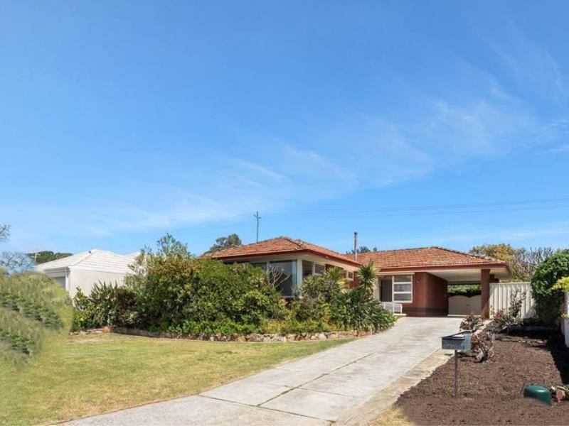 72 Davies Crescent, Kardinya WA 6163