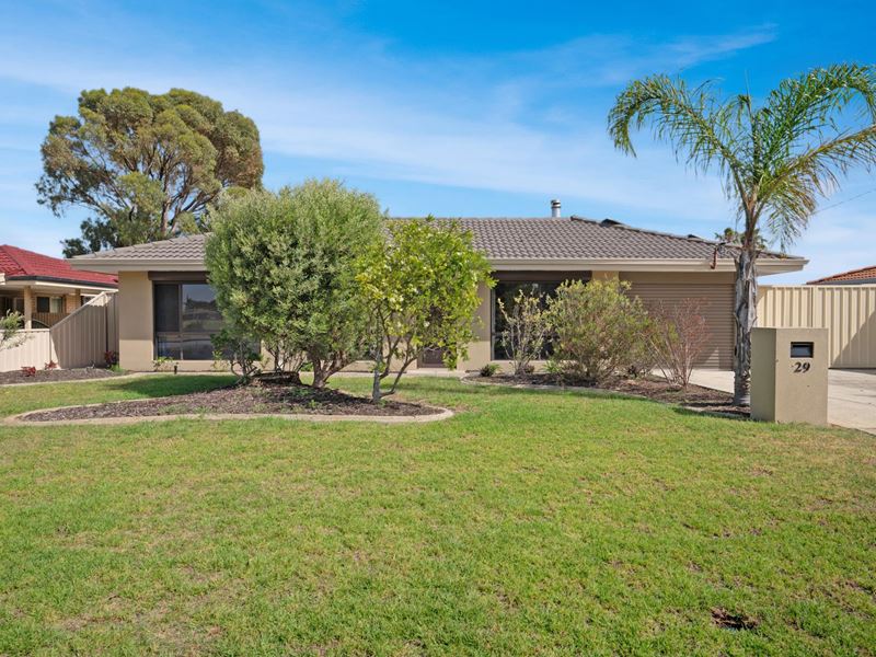 29 Carnegie Loop, Cooloongup WA 6168