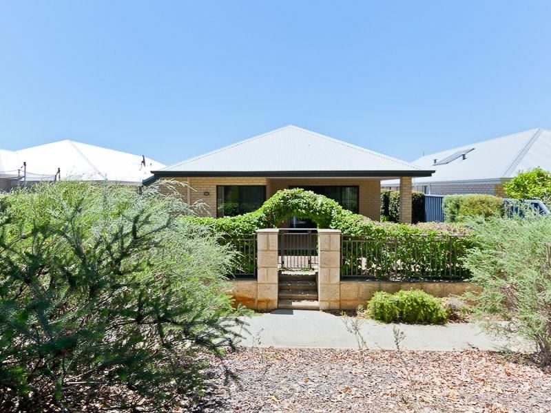 9  Flame Tree Loop, Baldivis WA 6171