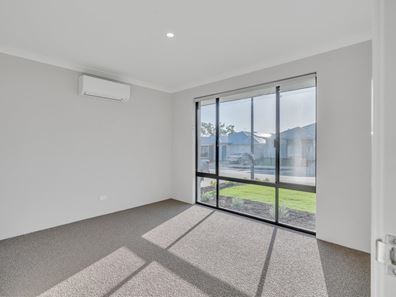 16 Tranquil Loop, Baldivis WA 6171