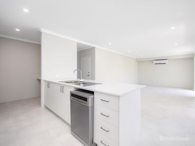 7 Coogee Street, Alkimos WA 6038