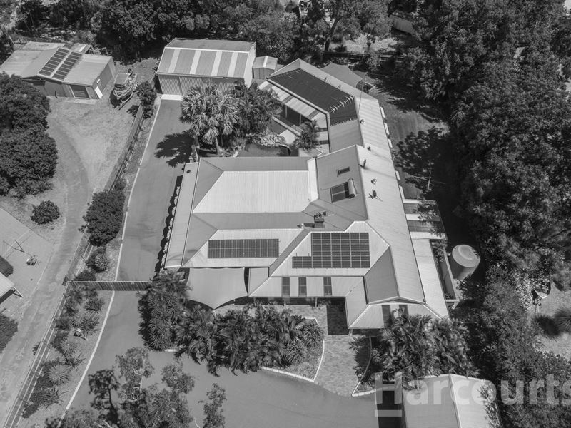 11 Nutbush Avenue, Falcon