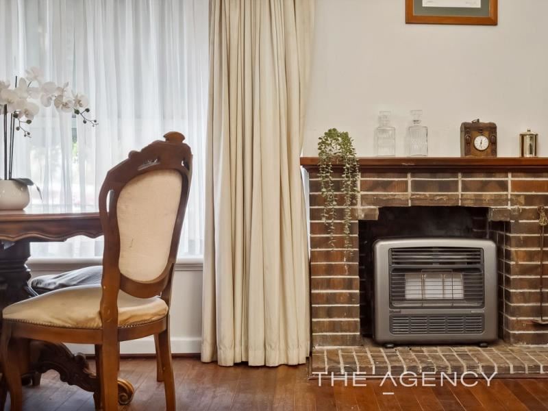 40 Clianthus Way, Koongamia WA 6056