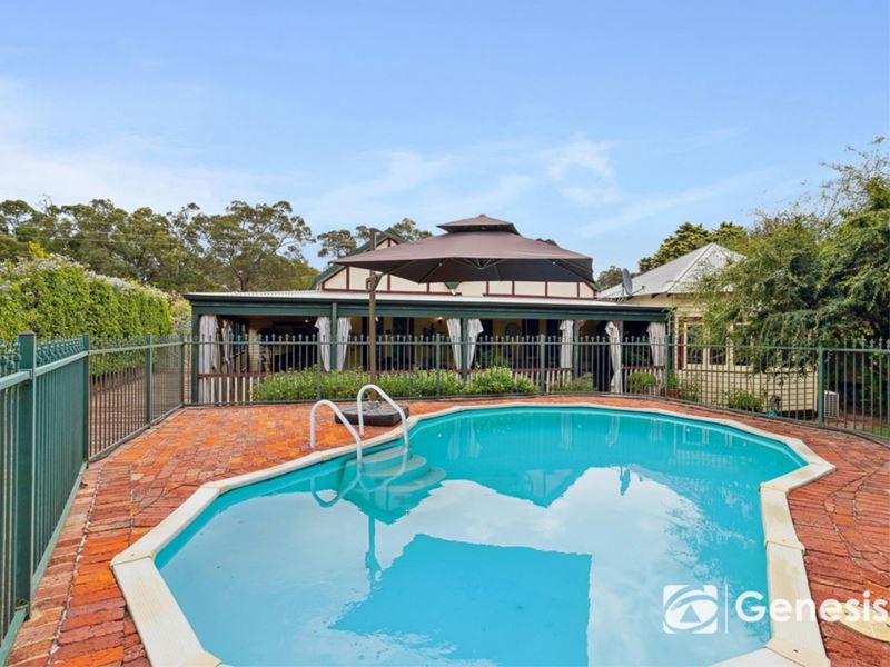 165 Martin Road, Mundaring WA 6073
