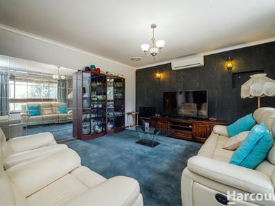 8 Leawood Crescent, Boya WA 6056