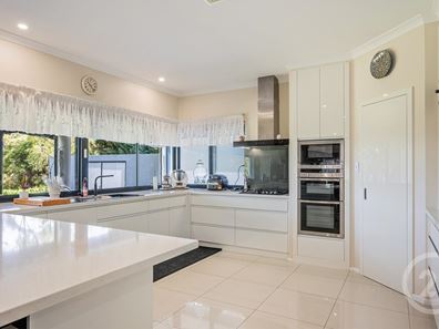 3 Balmoral Boulevard, Leschenault WA 6233