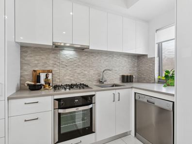 7/35 Orchid Street, Joondanna WA 6060
