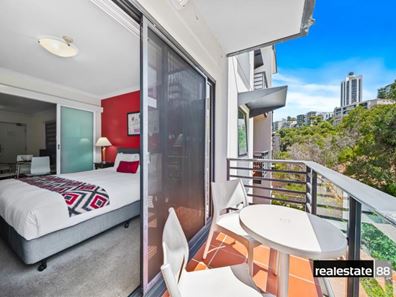 306/112 Mounts Bay Road, Perth WA 6000