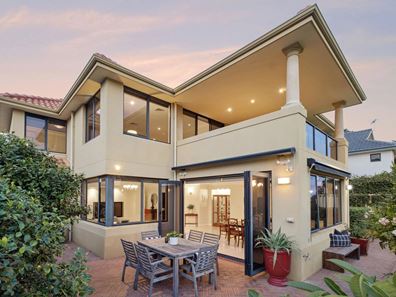 7 Macaulay Crescent, Inglewood WA 6052