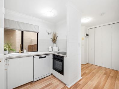 3/100 McMaster Street, Victoria Park WA 6100