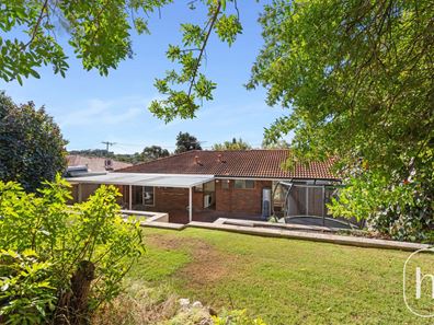 12 Graphic Court, Beldon WA 6027
