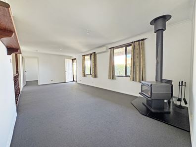 34 Easton Road, Castletown WA 6450
