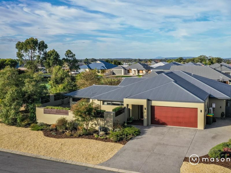 40 Scorpio Drive, Mckail