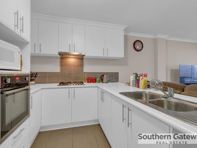 1 Gaffin Way, Kwinana Town Centre WA 6167