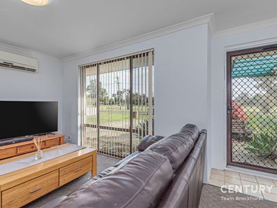 7 Cerutty Street, Huntingdale WA 6110