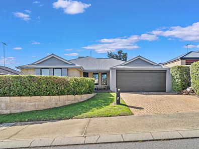 13 Carissa Turn, Halls Head WA 6210