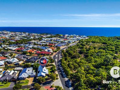 15 Hutt Drive, Dalyellup WA 6230