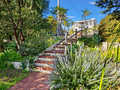 49 High Street, Sorrento WA 6020