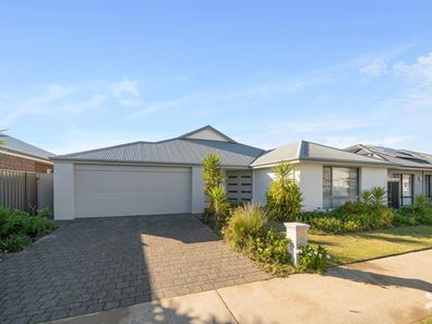 7 Gladalan Way, Piara Waters WA 6112