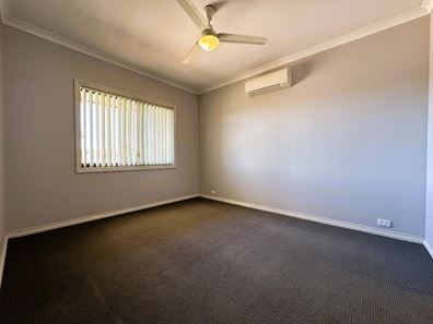 11B Kapitzke Drive, Nickol WA 6714