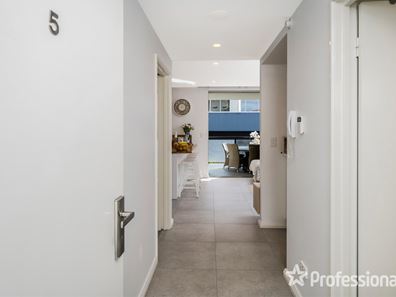 5/131 Waterloo Street, Tuart Hill WA 6060